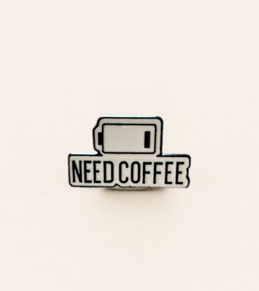 Przypinka "need coffee"
